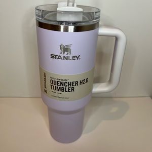 *New* Stanley Wisteria 40 oz. Quencher
H2.0 Flowstate - NWT!